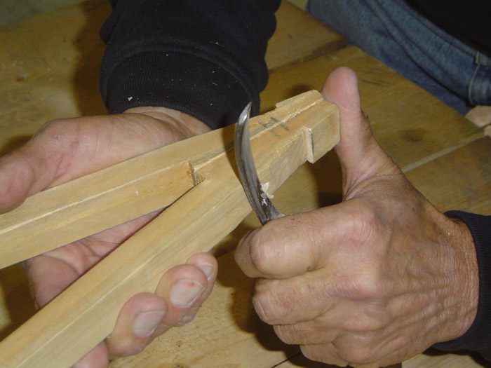 Notching gunwale ends for lashing